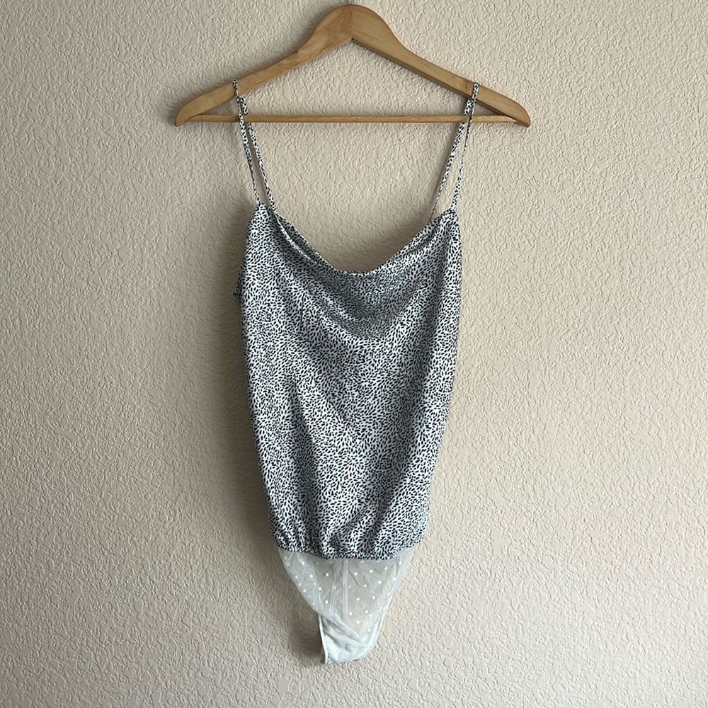 ABERCROMBIE AND FITCH Satin Like Small Cowl Neck Pattern Animal Print Bodysuit